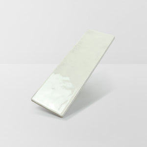 
                  
                    Sola White Gloss Tile 75x230 $79.95m2 (sold by 0.97m2 Box)
                  
                